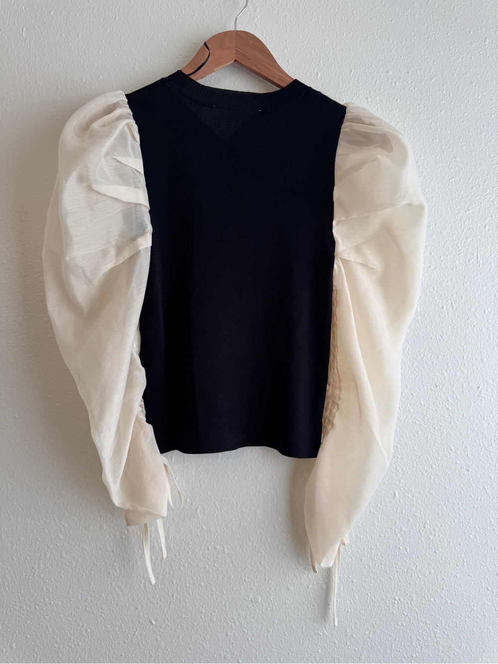 Zara contrast knit organza sleeve top 2142 139 - Picture 3 of 4